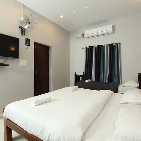 Le Windfall Luxury Puducherry Buitenkant foto