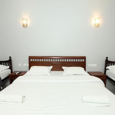 Le Windfall Luxury Puducherry Buitenkant foto