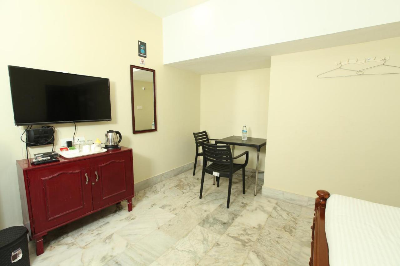 Le Windfall Luxury Puducherry Buitenkant foto