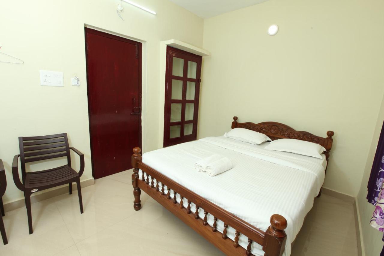 Le Windfall Luxury Puducherry Buitenkant foto